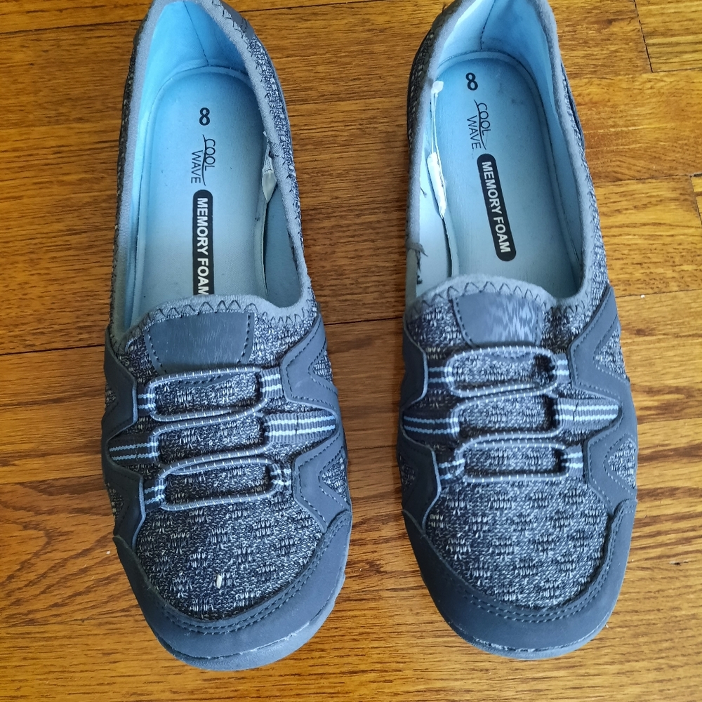 Women's shoes